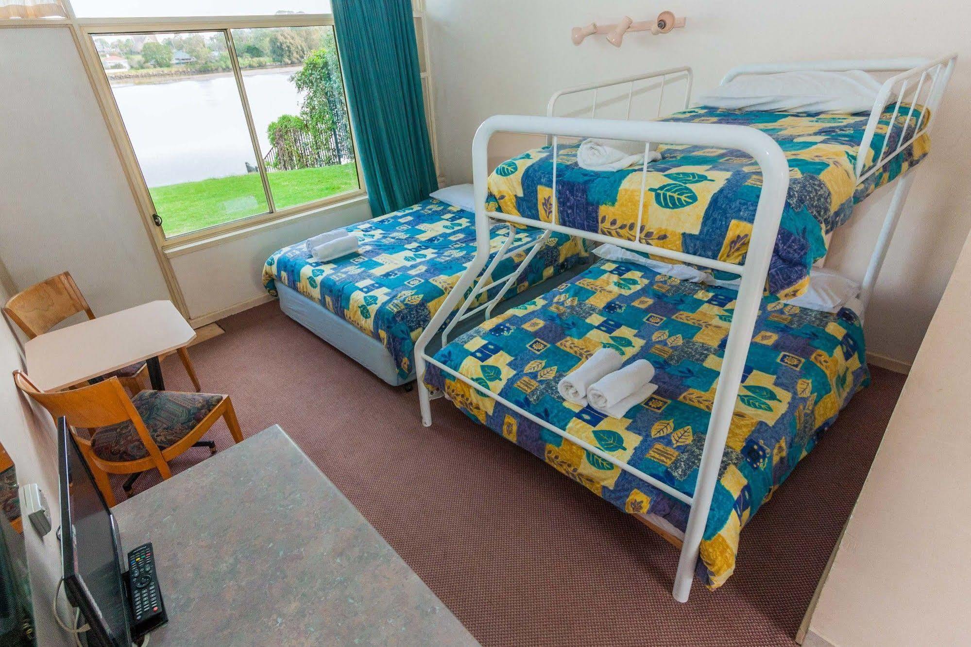 Moruya Waterfront Hotel Motel Exterior foto
